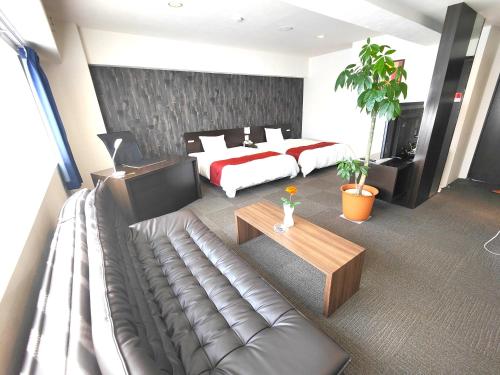 Deluxe Double Room with Two Double Beds - Smoking