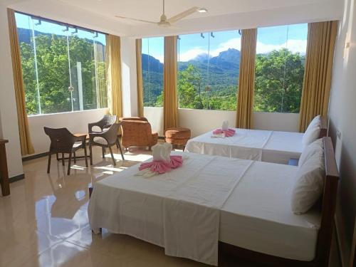 B&B Matale - CRYSTAL RIVERSTON DECK - Bed and Breakfast Matale