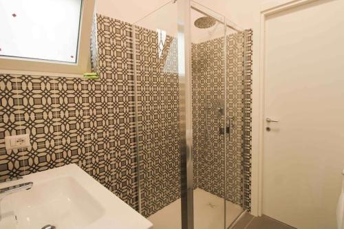 Delicious 2 Bed Room Apartment and Garden by YH, Roma (foto 10)