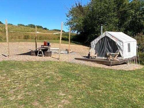 Tentrr - Sky High Estate - image 11