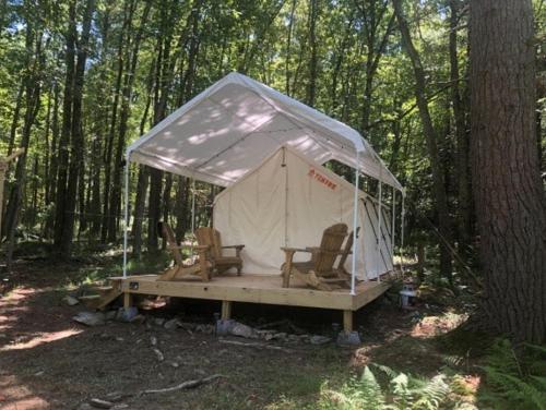 Tentrr Signature Site - Serenity at Camp Temike in Lehighton (PA)