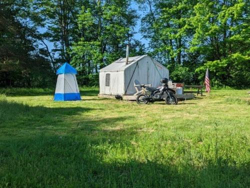 Tentrr - Sean Billy Pond Hideaway - image 7