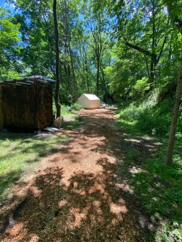 Tentrr - Sycamore Hill Farm Creekside - image 11