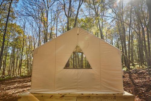 Tentrr - Swinging Bridge Sanctuary - image 10
