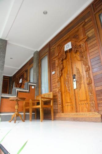 ระเบียง/ชานเรือน, โรงแรมเดอคาเมล เลมโบงัน (D'Camel Hotel Lembongan) in นูซา เลมโบงัน