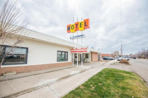 . Hi Line Motel