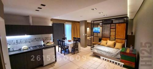Family Room with Garden View image 2