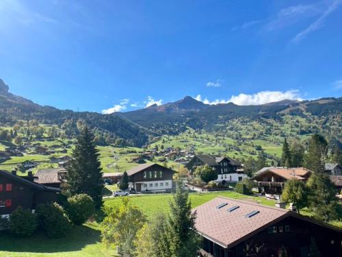 Apartment with Mountain View