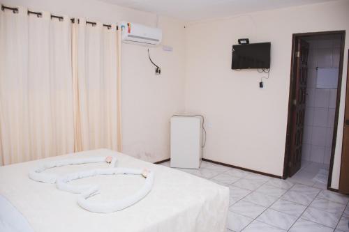 5 twin beds