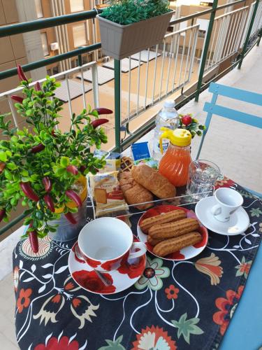 Food and beverages, Alba central City in Palermo