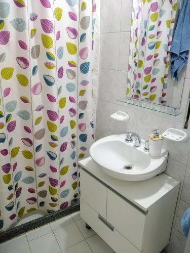 One-Bedroom Apartment image 3