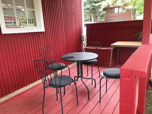 Cozy, Cheerful & Charming Cabin - Historic Julian detail