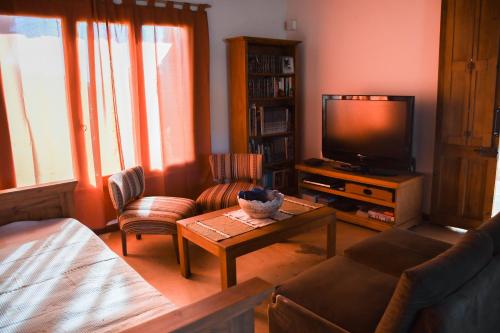 Double Room with Private Bathroom image 8