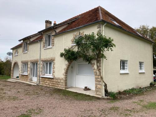 Viesnīcas āriene, Lac De Lumiere. Relax with rural lakeside living in Herry