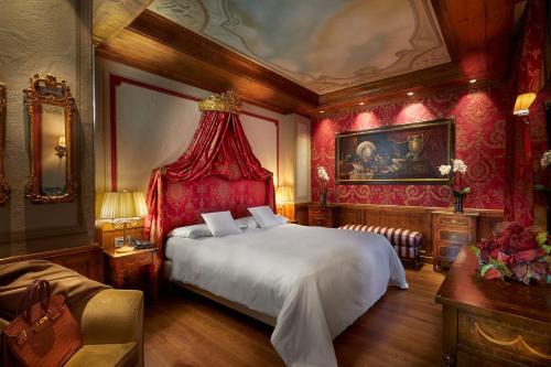 Sleeps 3