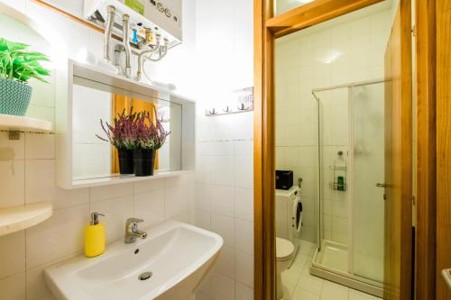 Studio Apartment image 1