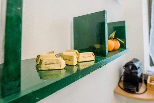 Studio Apartment image 3