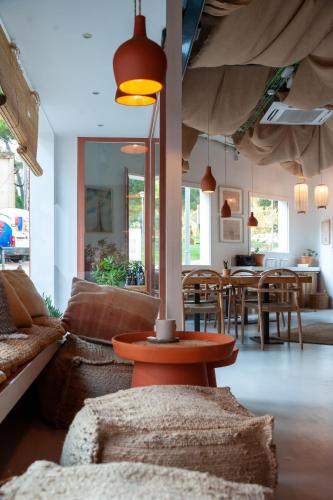레스토랑, Hostal Sa Teula in 칼레야 데 파라프루헬
