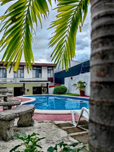 Swimming pool, Hotel Casa Tago in Alajuela
