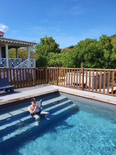 Swimming pool, Chez Gisele et Philippe in Terre-de-Haut