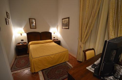 Antico Convento Park Hotel et Bellevue Located in San Rocco, Il Convento Hotel is a perfect starting point from which to explore Pistoia. Offering a variety of facilities and services, the hotel provides all you need for a good nights sle