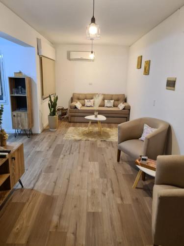 Departamento amoblado microcentro del alto