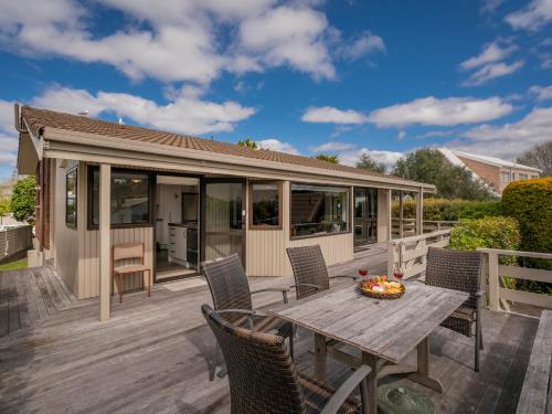 Relax On Courtney - Pauanui Holiday Home