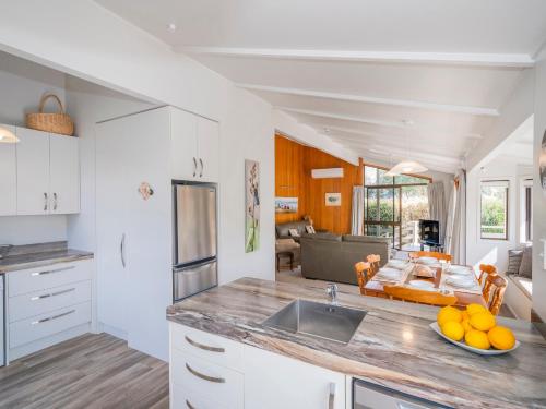 ทัศนียภาพภายนอกโรงแรม, Relax On Courtney - Pauanui Holiday Home in ปาอัวนุย