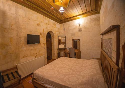 Pietra Cave Suites