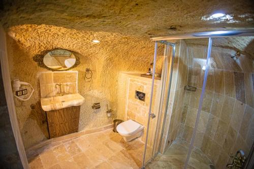 Pietra Cave Suites