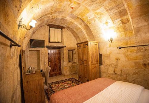 Pietra Cave Suites