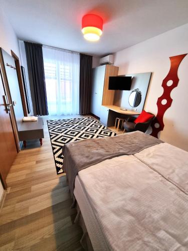 Motel Via Targu Mures - image 5