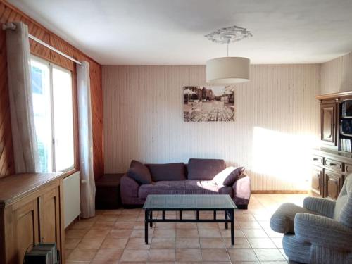 Gîte de la traverse, 2 à 6 personnes (Gite de la traverse, 2 a 6 personnes) in Mondement-Montgivroux