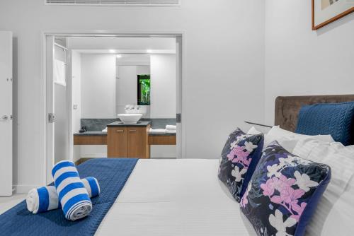 Elysium Private Accommodation at Triton by the Sea - Tap to explore photos