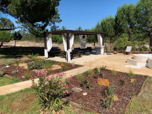 puutarha, Monte do Pinheirinho in São Domingos (Setubal)