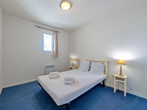 1 double bed, 1 bunk bed, 1 sofa bed