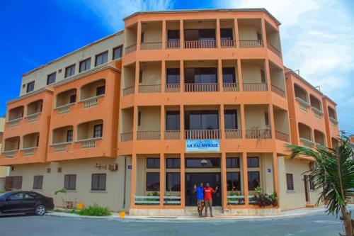 Buitenkant, Hôtel La Palmeraie Saint Louis Sénégal (Hotel La Palmeraie Saint Louis Senegal) in Saint Louis