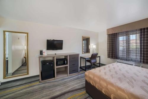 Quality Inn and Suites Goodyear