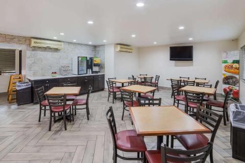 Quality Inn & Suites Goodyear - Phoenix West