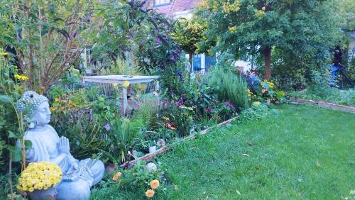 Atelier & Gardenhouse Glamping, Munich (photo 7)