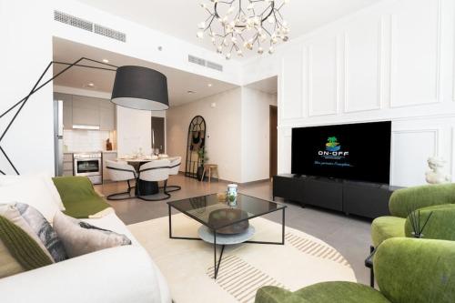 ON OFF HH- CREEK HARBOUR-Lavish Parisian 2 BR - image 2