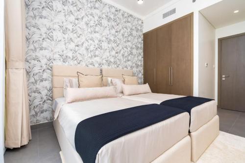 ON OFF HH- CREEK HARBOUR-Lavish Parisian 2 BR - image 14