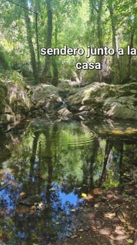 La Casa Junto al Sendero del Río & Chimenea y leña incluida