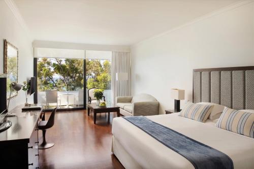 Grecian Bay - image 4