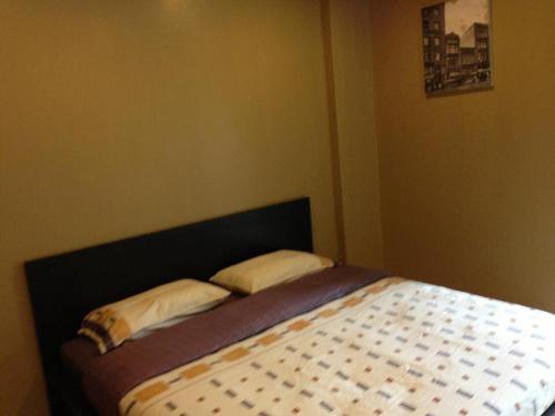 The State Apartment – Bangkok, NY