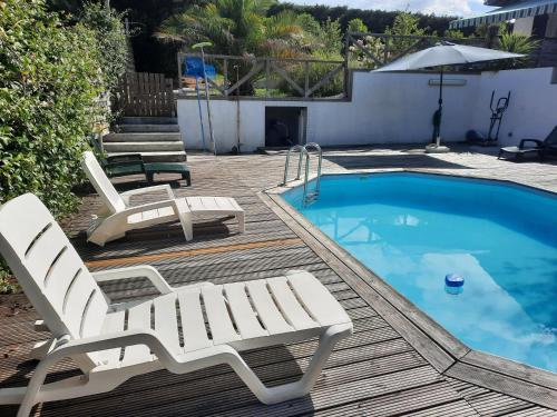 B&B Mouguerre - MAISON/PISCINE 5mn de Bayonne 12 de Biarritz - Bed and Breakfast Mouguerre