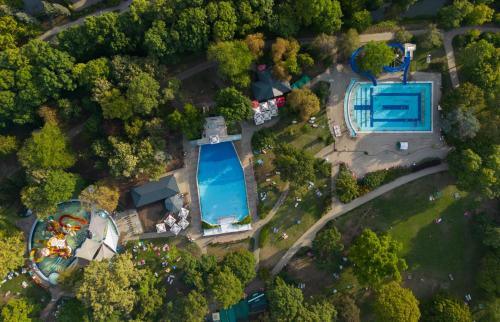 403573550 Hunguest Hotel Gyula