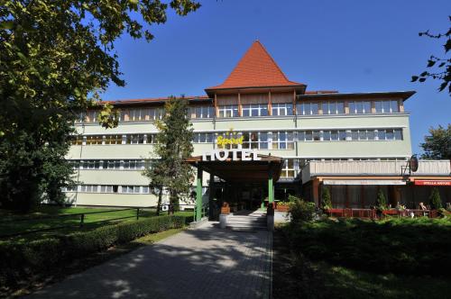 Sport Hotel, Debrecen bei Kállósemjén