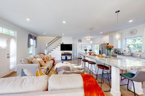 Pasadena Retreat in Glen Burnie