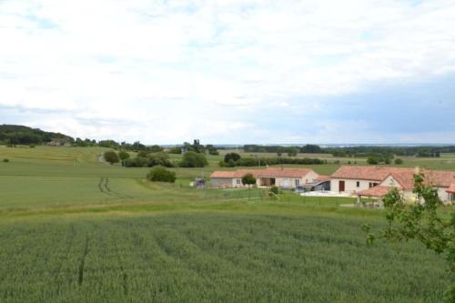 L'Abbesse in ปัวเตียร์ ฟูตูโรสโคป